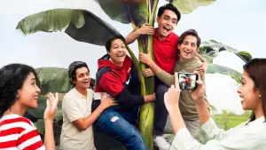 Backdrop to the movie "Home Not Coming" #781959