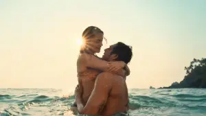 Backdrop to the movie "Saiyaara" #596695