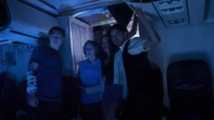 Backdrop to the movie "No Way Up" #441943