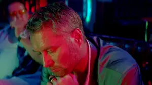 Backdrop to the movie "Holiday" #445440