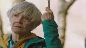 Backdrop to the movie "Edie" #703479