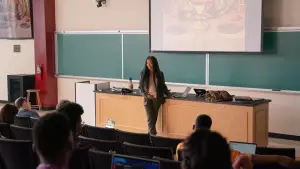 Backdrop to the movie "The Front Room" #707594