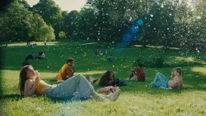 Backdrop to the movie "Last Swim" #694249