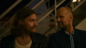 Backdrop to the movie "Love" #609429