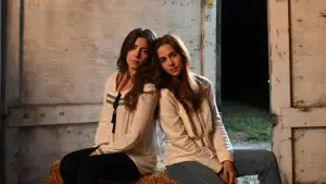 Backdrop to the movie "Polarized" #661653