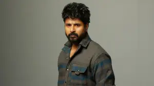 Backdrop to the movie "Madharaasi" #670677