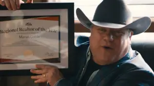 Backdrop to the movie "Love Hurts" #578228