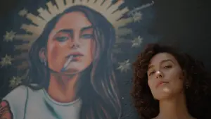 Backdrop to the movie "Breaking Social" #192149