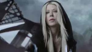 Backdrop to the movie "Sharknado 4: The 4th Awakens" #359946