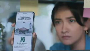 Backdrop to the movie "Senin Harga Naik" #765217