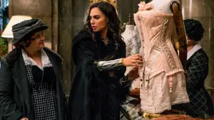 Backdrop to the movie "Wonder Woman" #559661