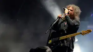 Backdrop to the movie "The Cure: The Show Of A Lost World (Troxy Live 2024)" #932191