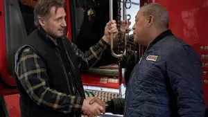 Backdrop to the movie "The Ice Road" #256376