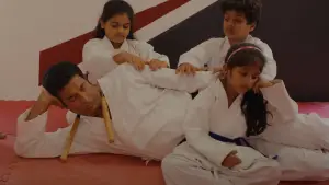 Backdrop to the movie "Chaari 111" #626644