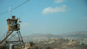 Backdrop to the movie "Louis Theroux: The Settlers" #784030