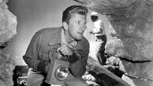 Backdrop to the movie "Ace in the Hole" #753043