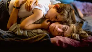 Backdrop to the movie "The Ties That Bind Us" #590478