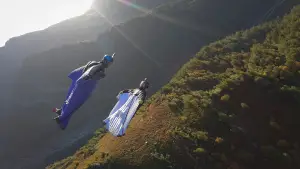 Backdrop to the movie "Fly" #700491