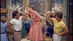 Backdrop to the movie "Athena" #744423