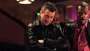 Backdrop to the movie "Showtime" #739556