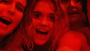 Backdrop to the movie "Society" #663885