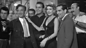 Backdrop to the movie "Never on Sunday" #483890