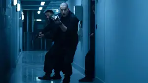 Backdrop to the movie "Cleaner" #524785