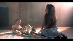 Backdrop to the movie "Lizzie" #502228