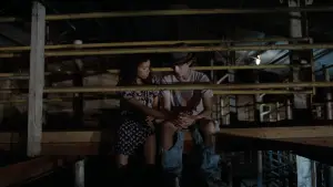 Backdrop to the movie "Bones and All" #811189