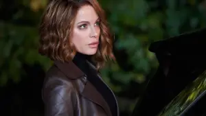 Backdrop to the movie "Canary Black" #623115