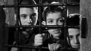 Backdrop to the movie "Shoeshine" #684601