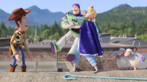 Backdrop to the movie "Toy Story 4" #924870