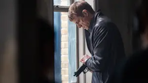 Backdrop to the movie "The Silent Hour" #535699