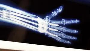 Backdrop to the movie "X-Men" #686832