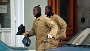 Backdrop to the movie "The Ambulance" #684774