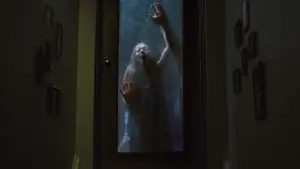 Backdrop to the movie "Ghostland" #221762