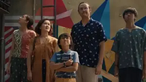 Backdrop to the movie "The Super Frugal Family" #789395