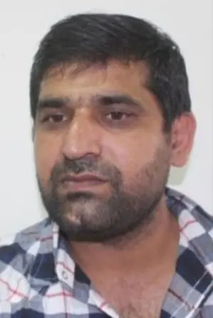 Poster to the movie "Gas Station or the Pigeons of Lahore" #430992