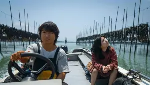 Backdrop to the movie "After Typhoon" #616793