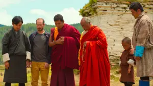 Backdrop to the movie "The Monk and the Gun" #758198