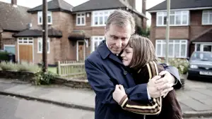 Backdrop to the movie "Broken" #695240