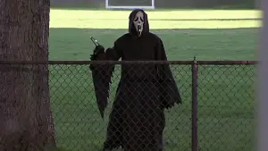 Backdrop to the movie "Scary Movie" #766428