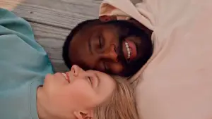 Backdrop to the movie "Strangers" #544140