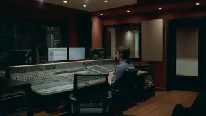 Backdrop to the movie "Memoria" #767590