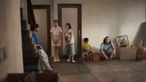 Backdrop to the movie "The Super Frugal Family" #789396