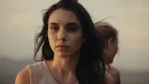 Backdrop to the movie "Fall" #598322