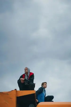 Poster to the movie "This Summer Will End" #728915