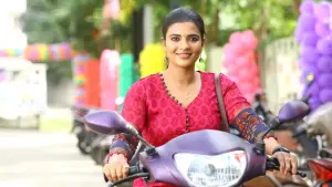 Backdrop to the movie "Theeyavar Kulaigal Nadunga" #785696