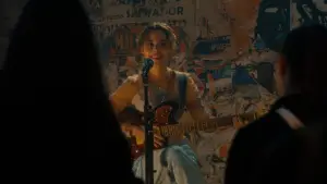 Backdrop to the movie "Louise" #788857