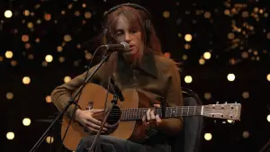Backdrop to the movie "Maya Hawke - live on KEXP" #918162